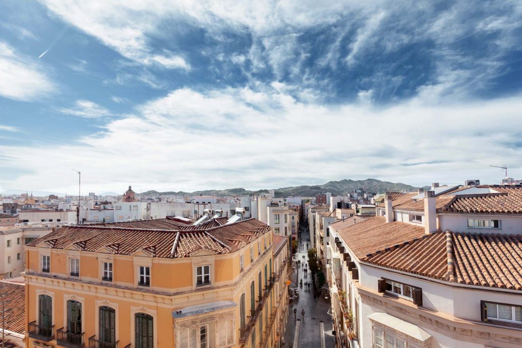 Cielo de Málaga desde la terraza del Quizás